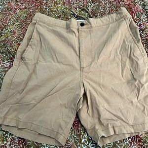 Old Navy Men's Tan Flat-Front Shorts
